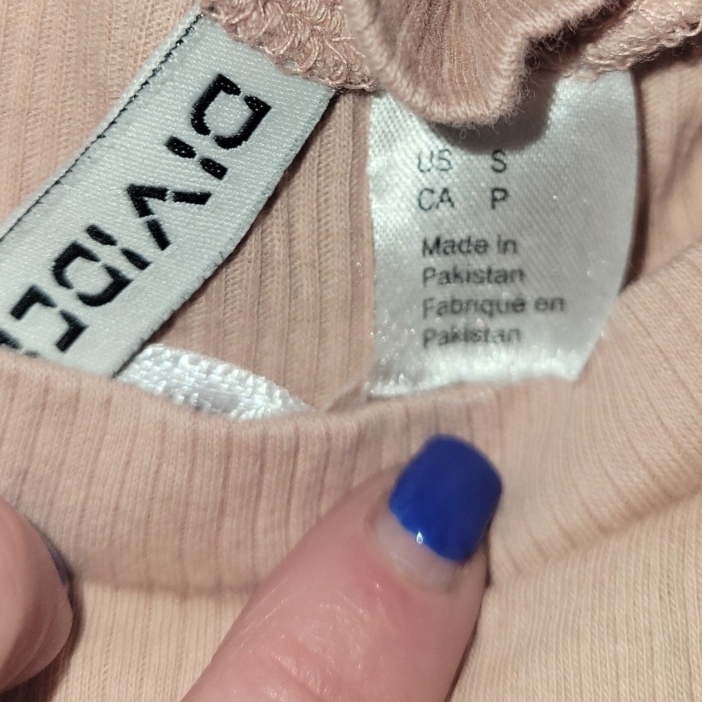 H&M Divided Ribbed Baby Tee Soft Pink Minimalist Clean Girl Top S - Picture 2 of 4